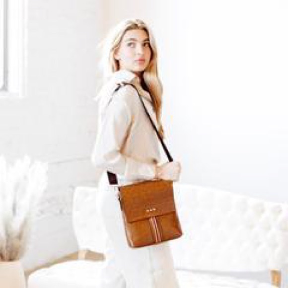 Pretty Simple Handbags - Dakota crossbody bag in brown